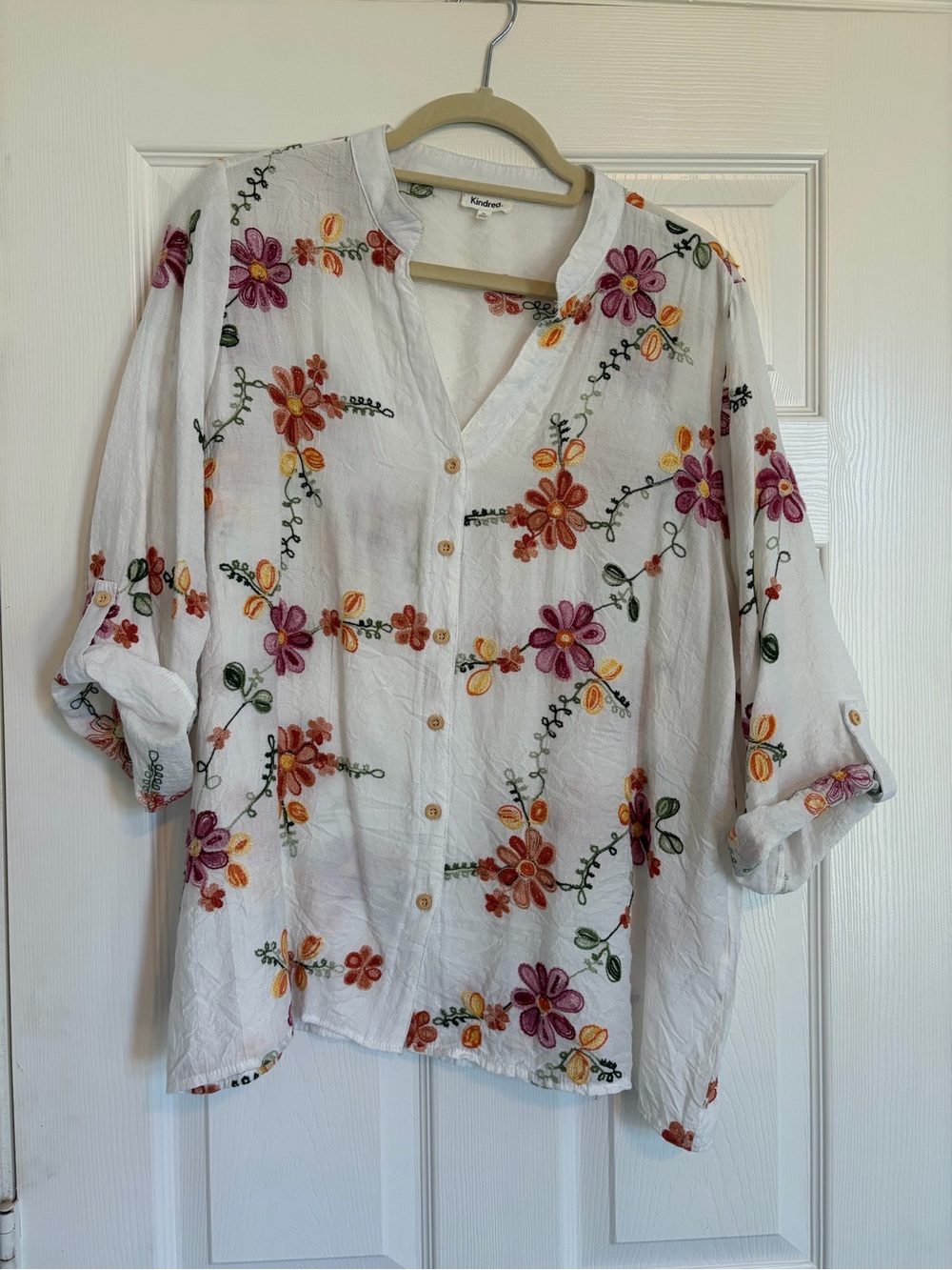 Kindred White Floral Embroidered Button-Front Top
